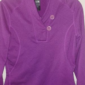 North face pullover